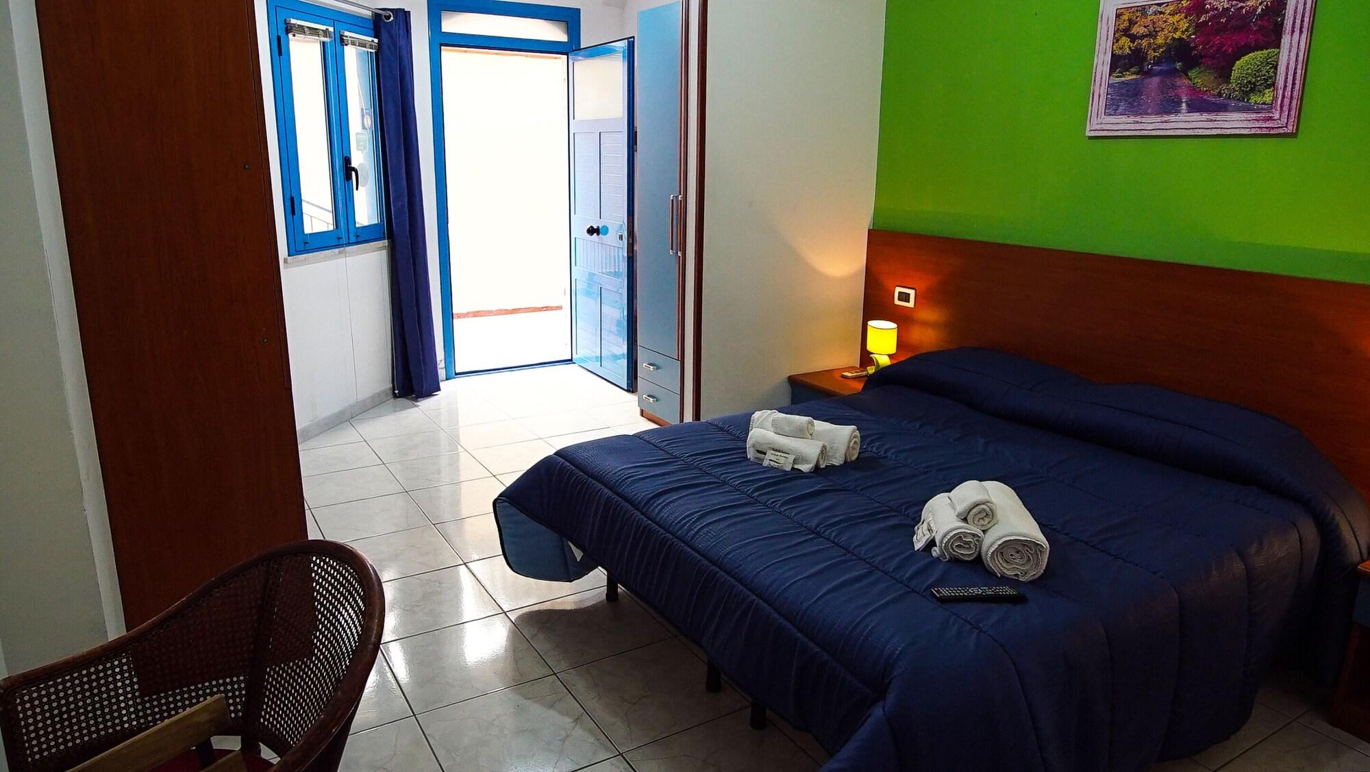 Baia Di Naxos Aparthotel Giardini Naxos Exterior photo